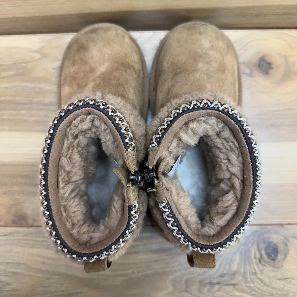 UGG Ultra Mini Maxi Curly Sherpa Boots Little Girls 12 Chestnut Suede Zip Cozy